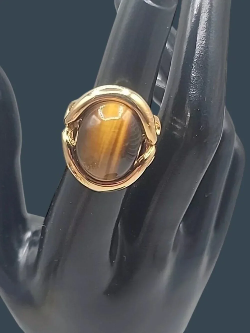 VTG Signed JOMAZ Tiger's Eye Statement Ring Gold Tone Cocktail Cabochon 5.5 RARE